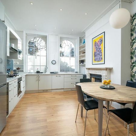 Sleek Flat With Communal Courtyard London Eksteriør billede